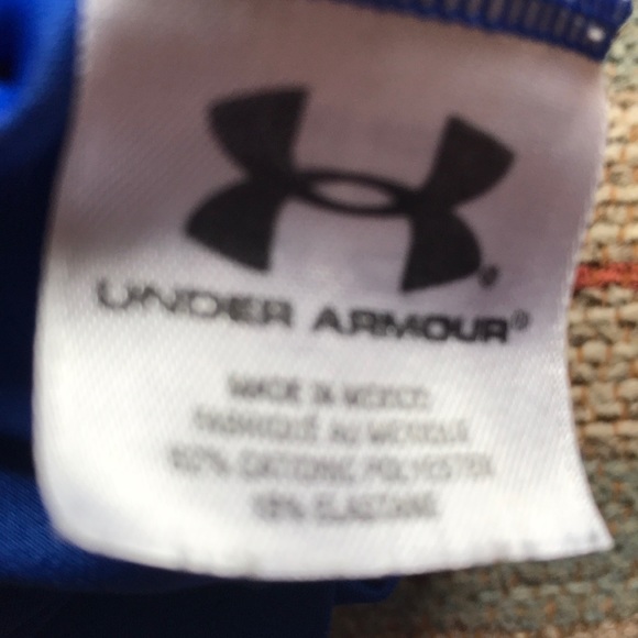 Under Armour dry fit shirt - Picture 3 of 4